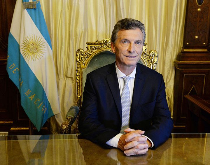 762px-Presidente_Macri_en_el_Sillón_de_Rivadavia