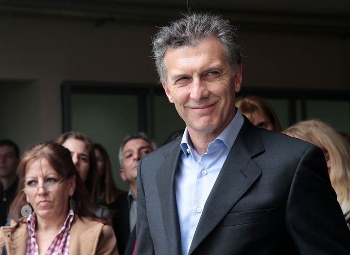 800px-Mauricio_Macri_inauguró_la_ampliación_del_Centro_de_Formación_Profesional_de_Mataderos_(8001027469)