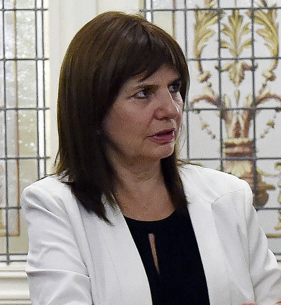 Patricia_Bullrich_en_el_traspaso_de_la_Policía_Federal_(cropped)