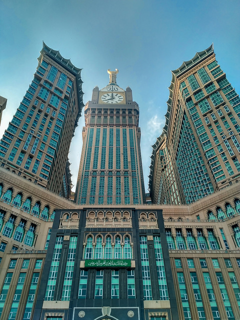 33504058390_1630f47159_z