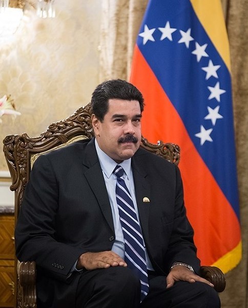 484px-Nicolás_Maduro_in_meeting_with_Iranian_President_Hassan_Rouhani_in_Saadabad_Palace
