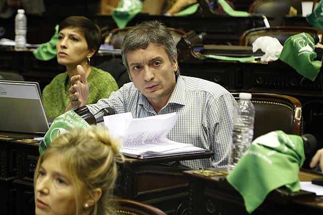 640px-Sesión_13-06-2018_Diputado_Maximo_Kirchner