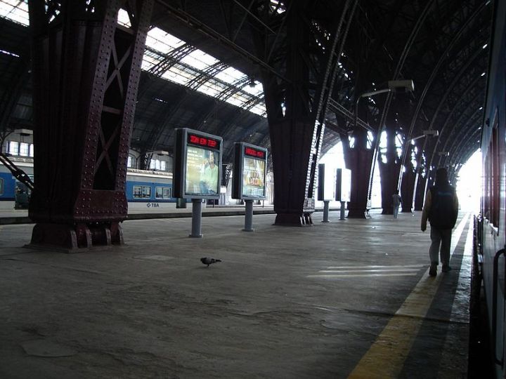 800px-Buenos_Aires_-_Retiro_-_Andén_Retiro