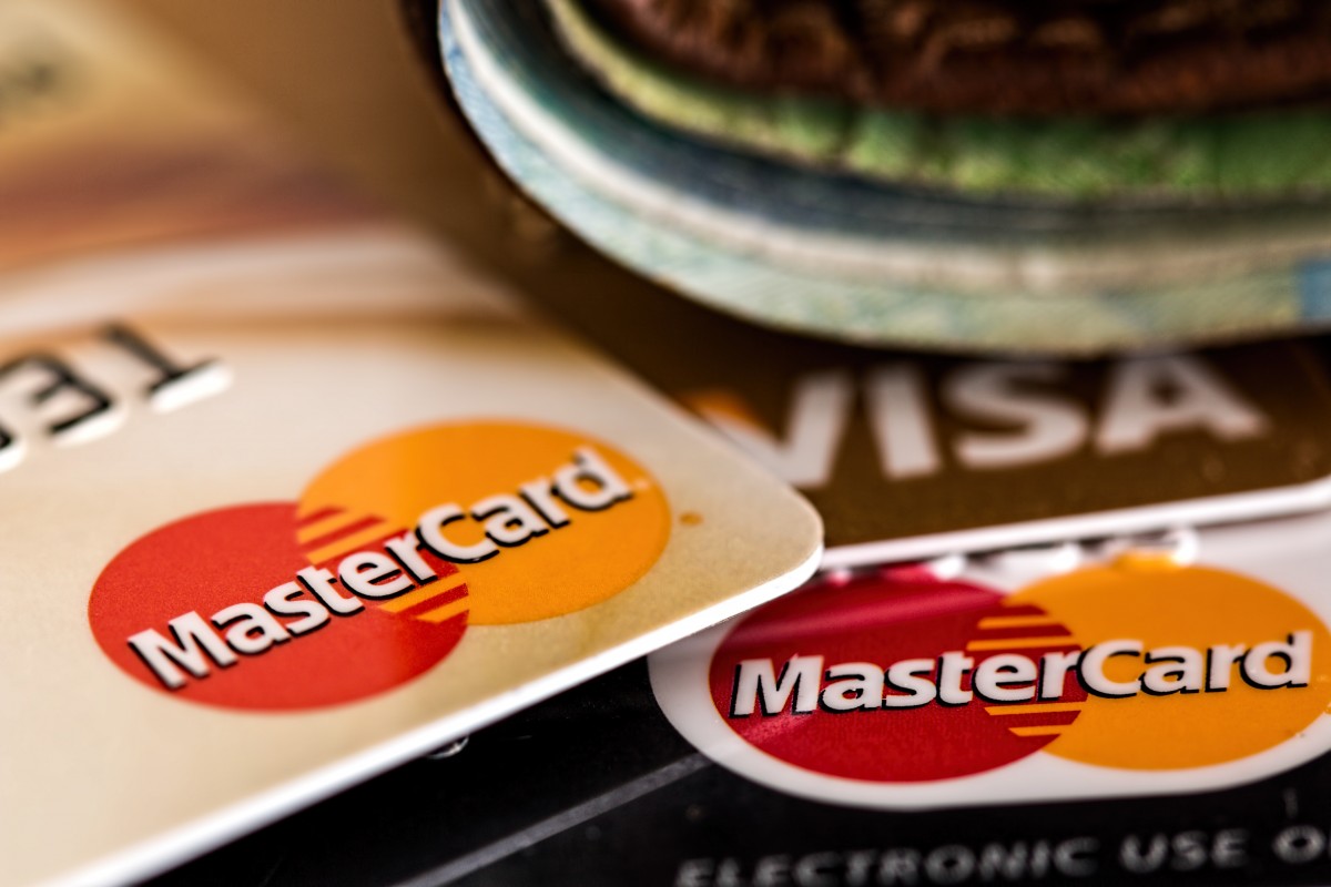 credit_card_master_card_visa_card_credit_paying_plastic_money_payment-871812