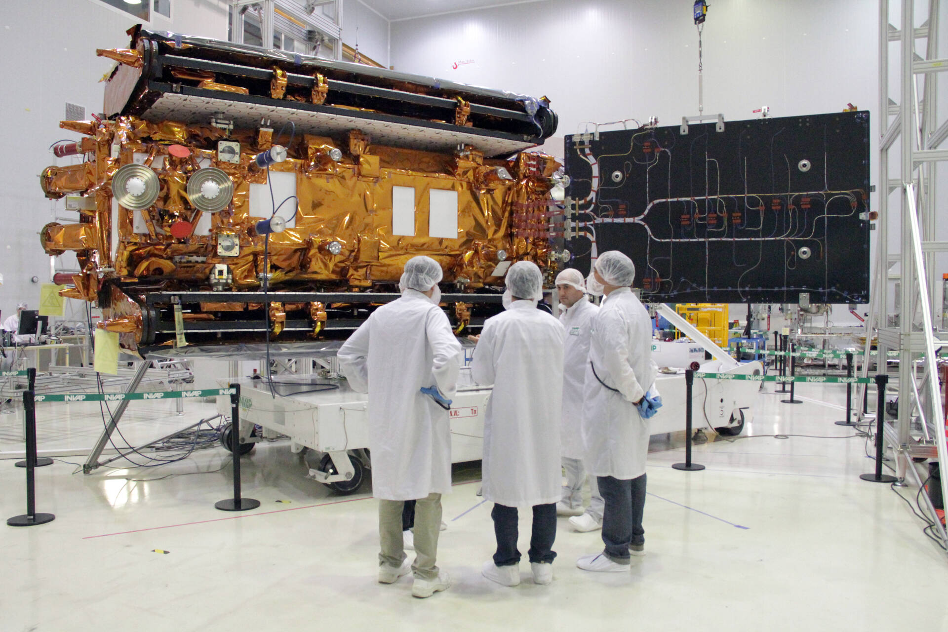 satelite2