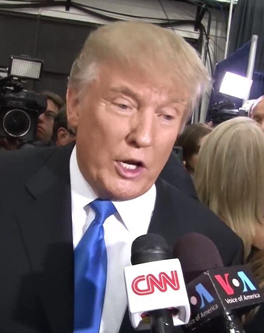 Trump_interviewed_by_CNN_and_VOA