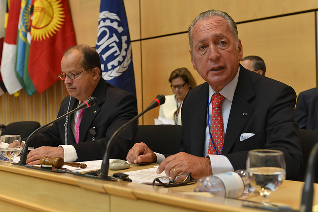 14289760775_83368fdd3e_z