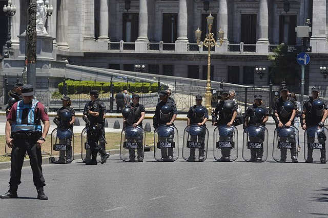 640px-14-12-2017_marcha_contra_reforma_previsional_(74)