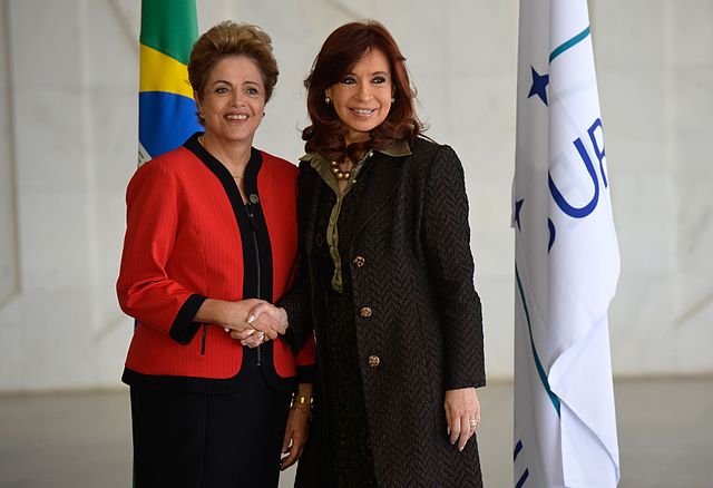 Dilma_Rousseff_e_Cristina_Kirchner_em_2015