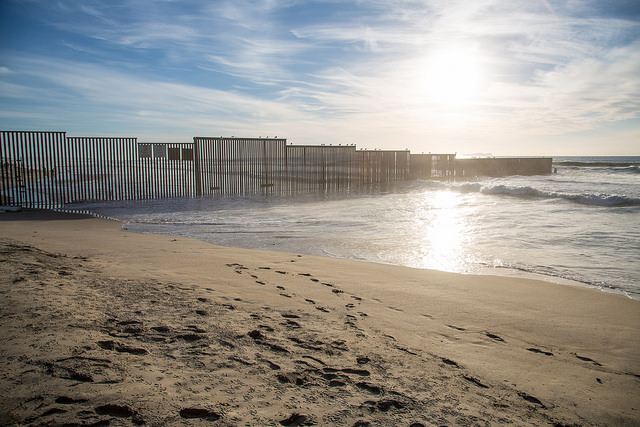 16034498211_b9ce030b10_z