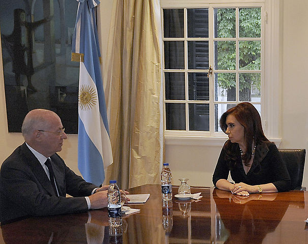 606px-Paolo_Rocca_con_Cristina_Fernandez