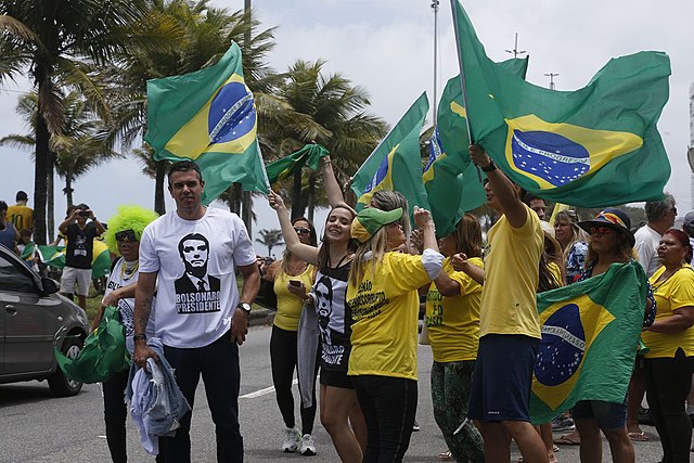 640px-Partidarios_de_Jair_Bolsonaro