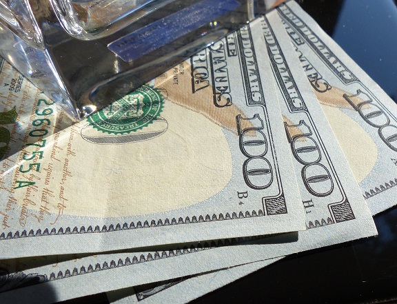 300-dollars-cash