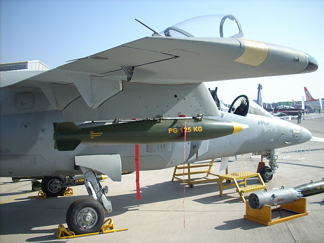 FIDAE_2014_-_IA63_Pampa_III_FAA_-_DSCN0550_(13496625843)