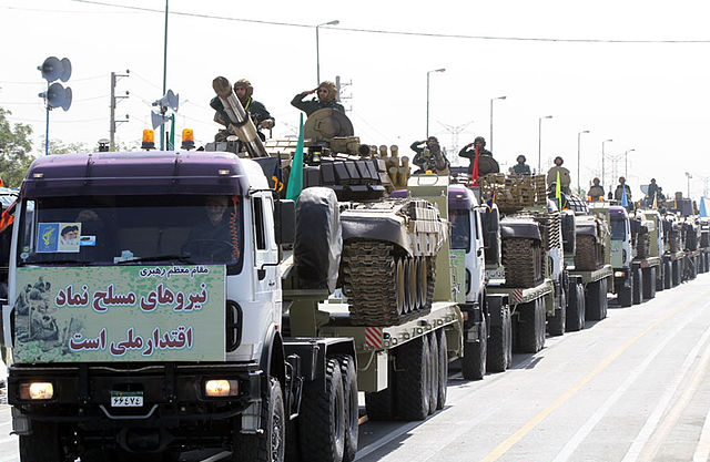 Parade_of_IRGC_tank_transporters