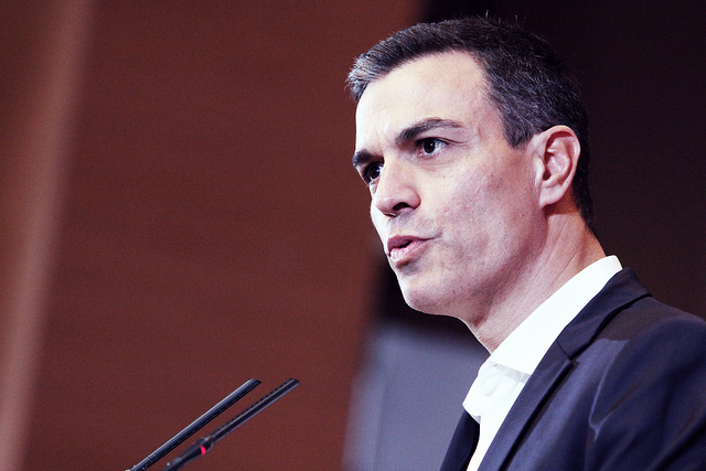 32437550157_8054e37ee3_z