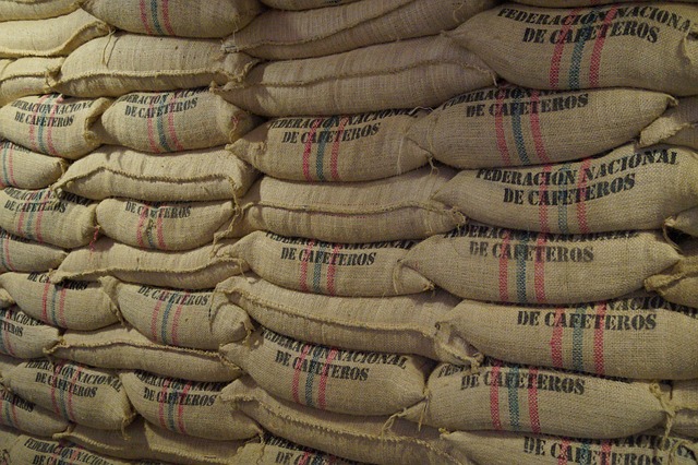 cafe-de-colombia-2225559_640