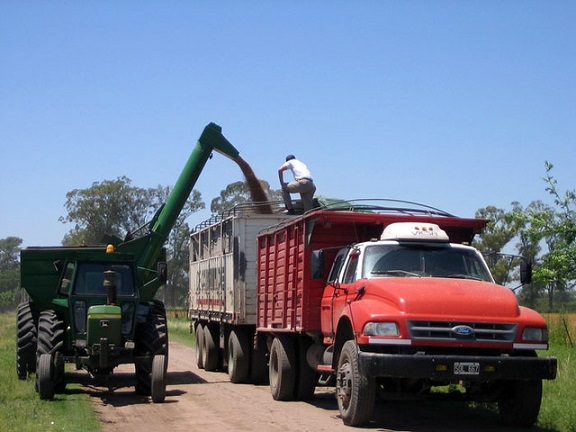 2106913658_ee48a8ebdc_z