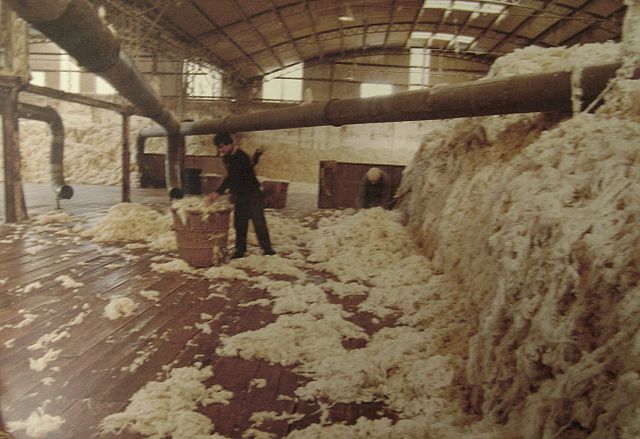 640px-Lana_para_exportar