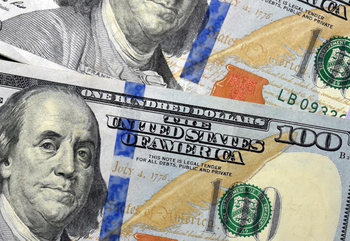 money_currency_100_dollar_bill_cash_wealth_financial-1375719