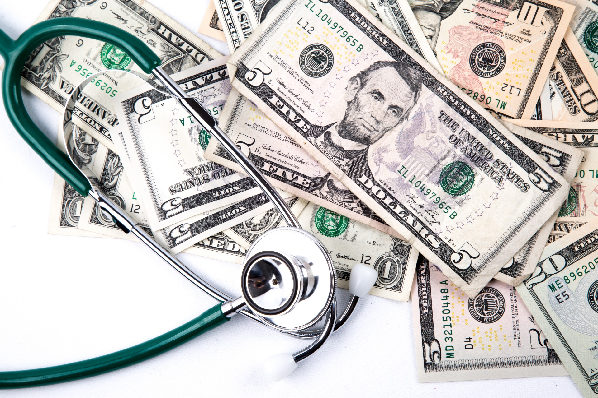 stethoscope-on-money-1465836772iot