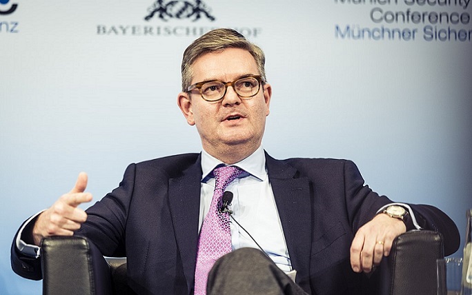 1024px-Julian_King_MSC_2017