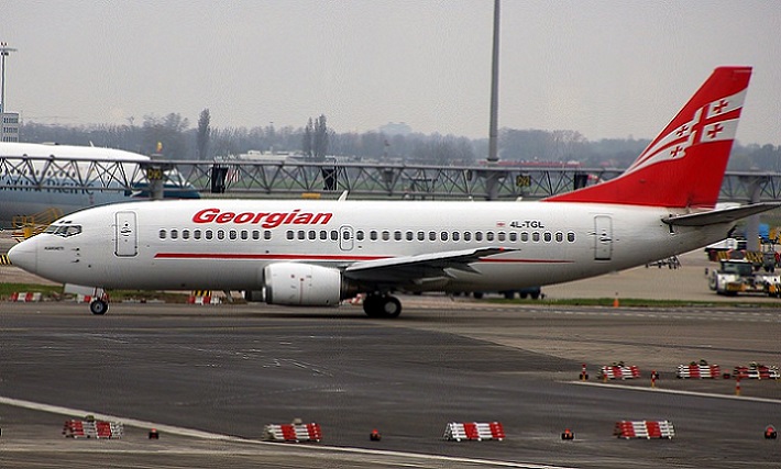B737-3B7