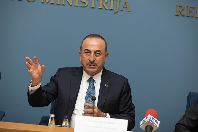 E. Rink?vi?s R?g? tiekas ar Turcijas ?rlietu ministru