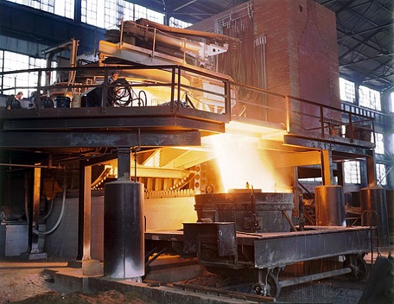 620px-Allegheny_Ludlum_steel_furnace