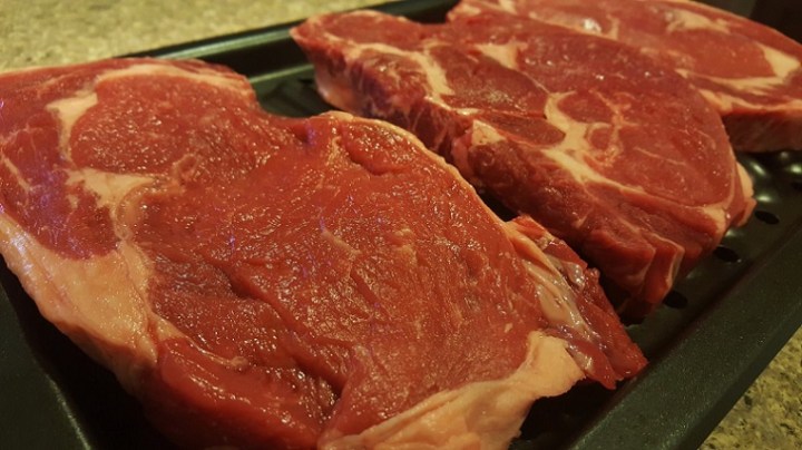 meat_steak_ribeye_flesh_raw_uncooked_cut_butcher-617932