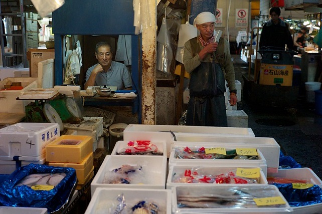 15564040565_620387695c_c