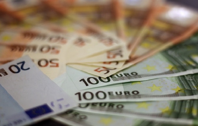 bank-notes-bill-bills-blur-259100