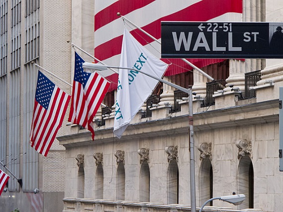 640px-Wall_Street_-_New_York_Stock_Exchange