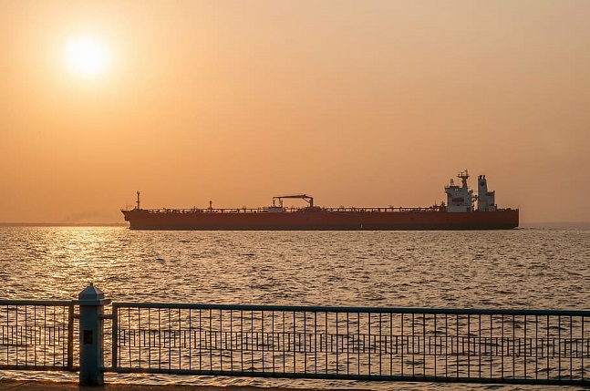 maracaibo-venezuela-sunrise-ship