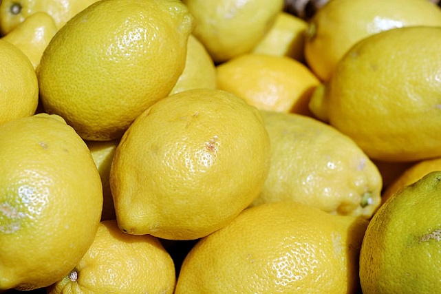 lemons-yellow-fruit-vitamins