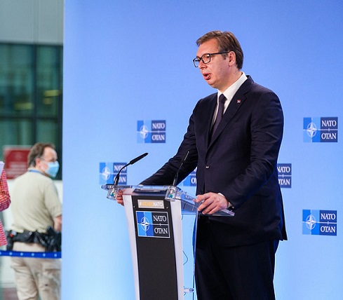 Derecha gana parlamentarias en&nbsp;Serbia