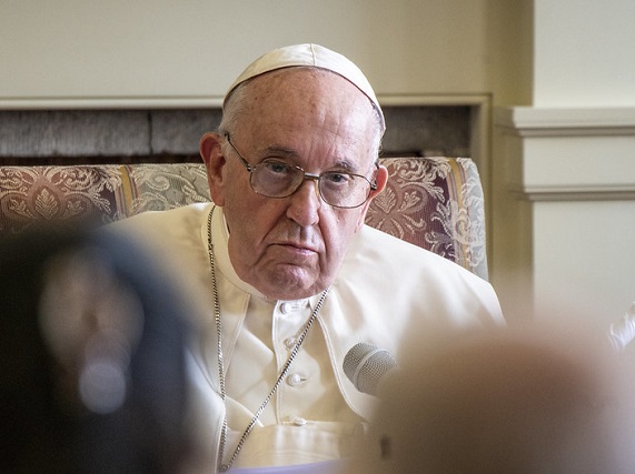 Milei rechaza críticas del&nbsp;Papa