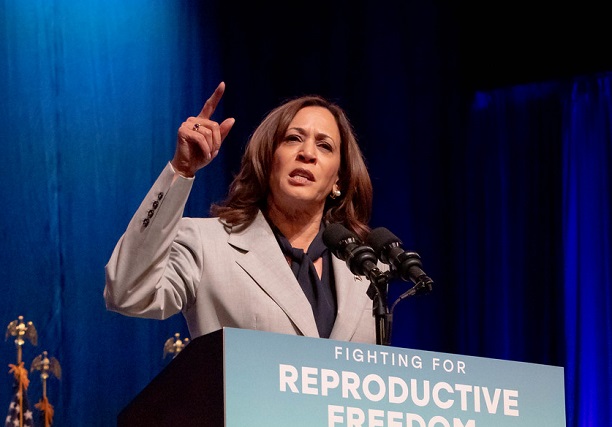 Harris agrede para recuperar liderazgo&nbsp;electoral