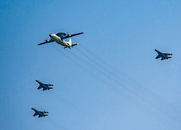 Aviones chinos de combate sobre&nbsp;Taiwán