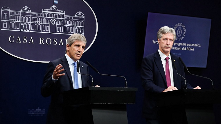 Argentina levanta cepo al&nbsp;dólar