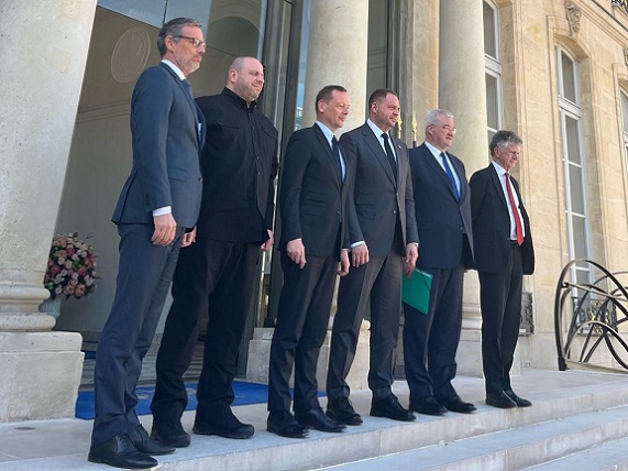 Ucrania convoca a EE. UU. y&nbsp;Europa