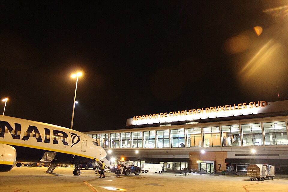 Aeropuerto belga paralizado por alerta de&nbsp;bomba