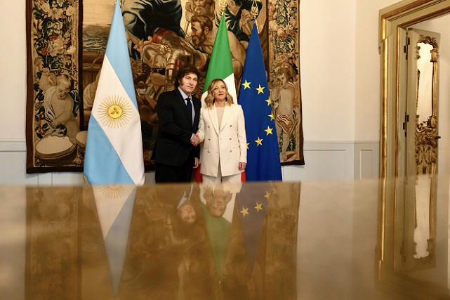 Ambiciosa gira internacional de&nbsp;Milei