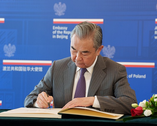 Canciller de China busca amigos en&nbsp;Europa