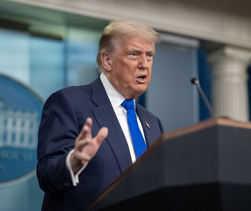 Trump promete seguir atacando a&nbsp;Irán