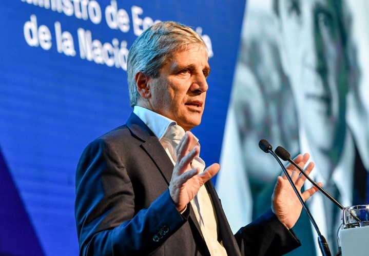 Caputo contra el&nbsp;kirchnerismo