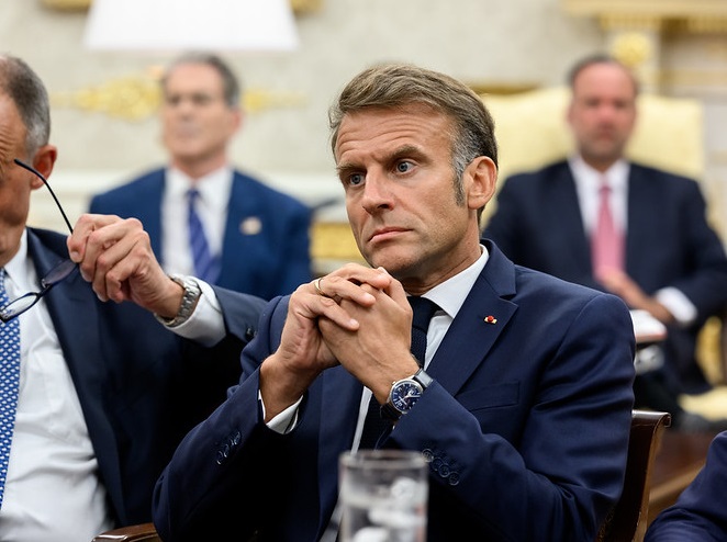 Caos invade gobierno de&nbsp;Francia