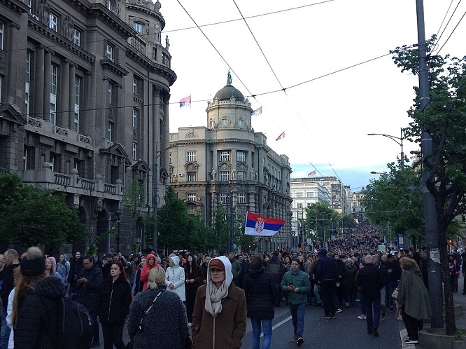 Tensión en Serbia