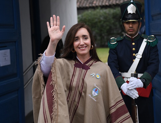 Vicepresidente de Argentina demanda a&nbsp;periodista