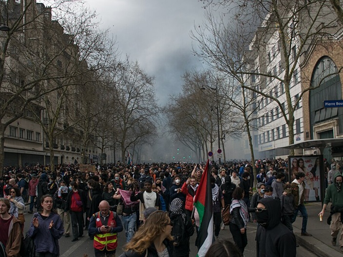 Jornada negra en Francia por&nbsp;protestas